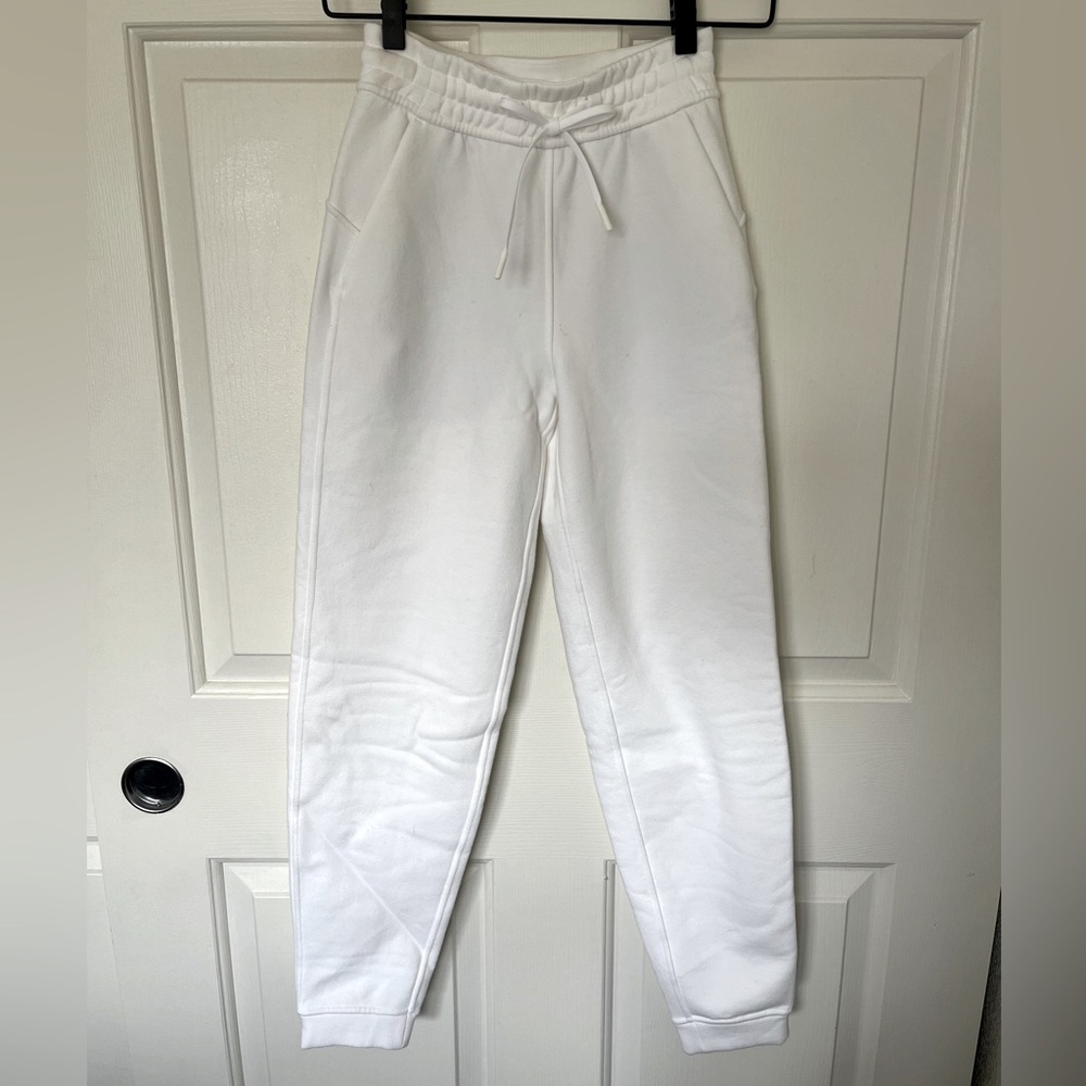 Lululemon Loungeful jogger
